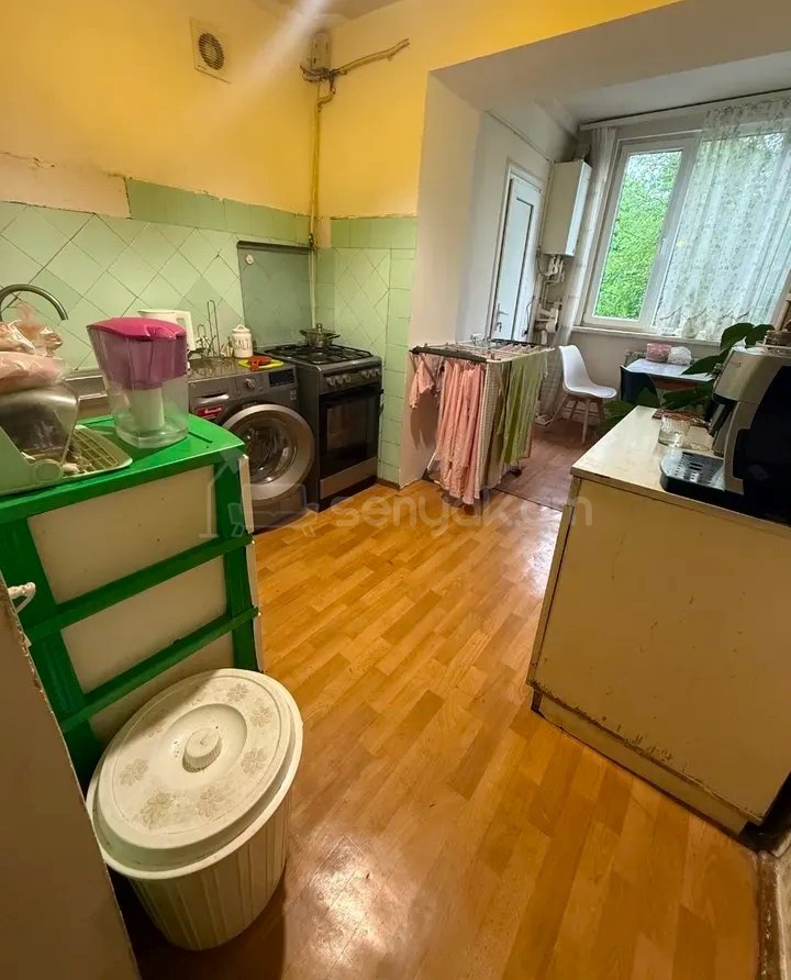 2 Սենյականոց Բնակարան Քարե Շենքում, 55քմ, 2/4 հարկ, Կապիտալ Վերանորոգված