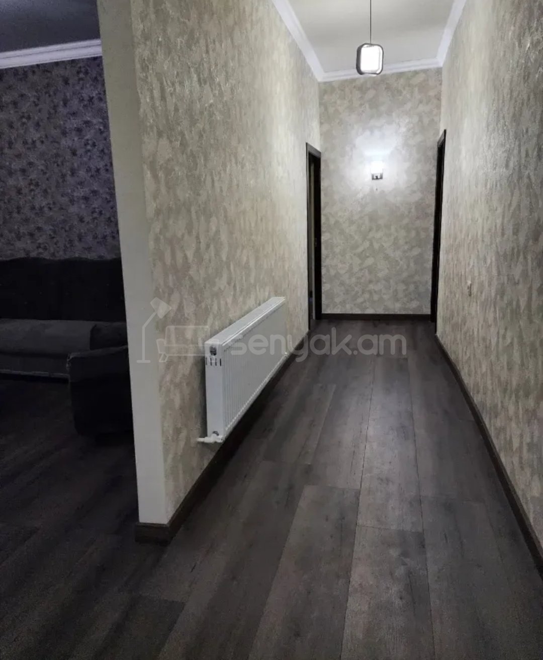 4 Սենյականոց Բնակարան Քարե Շենքում, 120քմ, 4/5 հարկ, Կապիտալ Վերանորոգված, Կահավորված