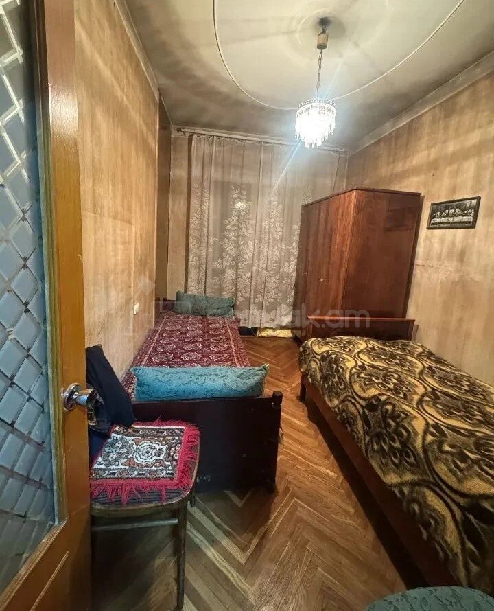2 Սենյականոց Բնակարան Քարե Շենքում, 65քմ, 5/5 հարկ, Պետական Վիճակում