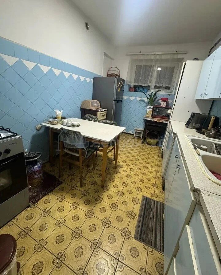 2 Սենյականոց Բնակարան Քարե Շենքում, 65քմ, 5/5 հարկ, Պետական Վիճակում