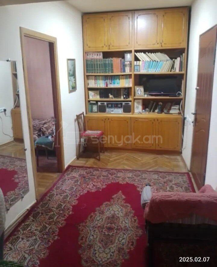 2 Սենյականոց Բնակարան Քարե Շենքում, 65քմ, 5/5 հարկ, Պետական Վիճակում
