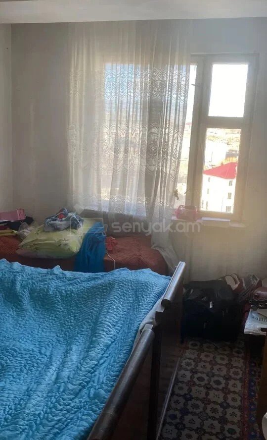 3 Սենյականոց Բնակարան, 77քմ, 7/14 հարկ, Պետական Վիճակում