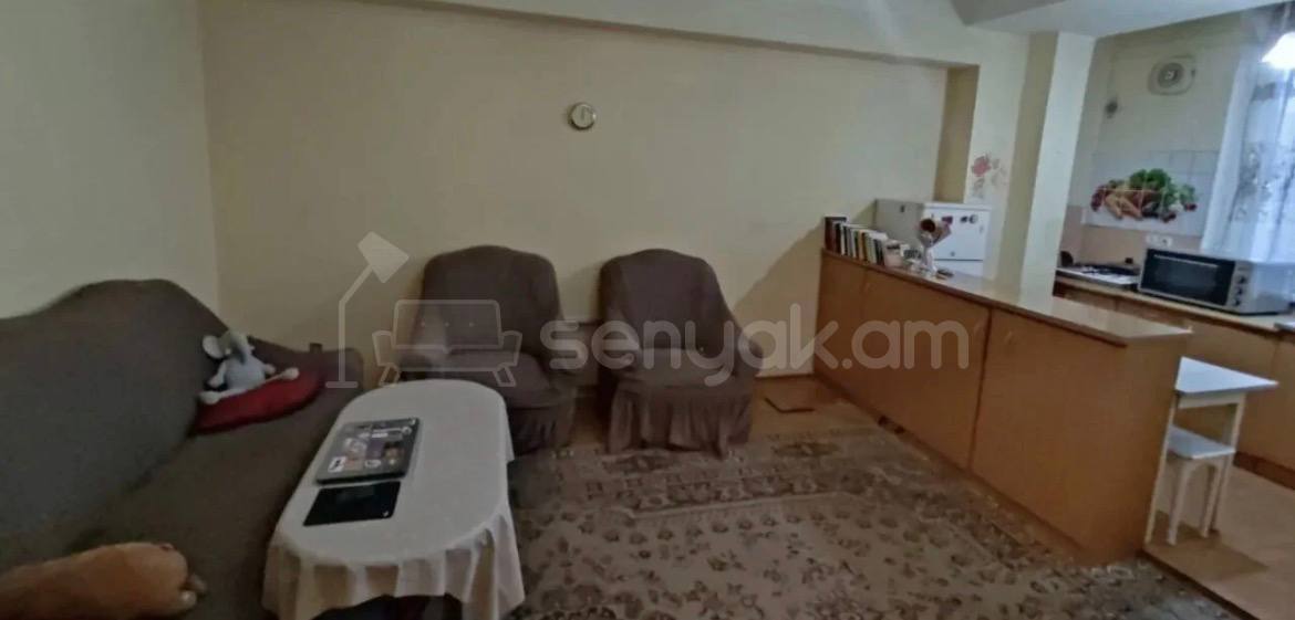 1 Սենյականոց Բնակարան, 40քմ, 5/9 հարկ, Կոսմետիկ Վերանորոգված