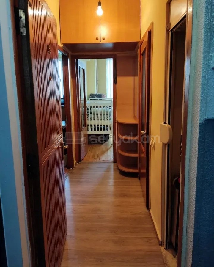 1 Սենյականոց Բնակարան, 40քմ, 5/9 հարկ, Նորմալ Վիճակում
