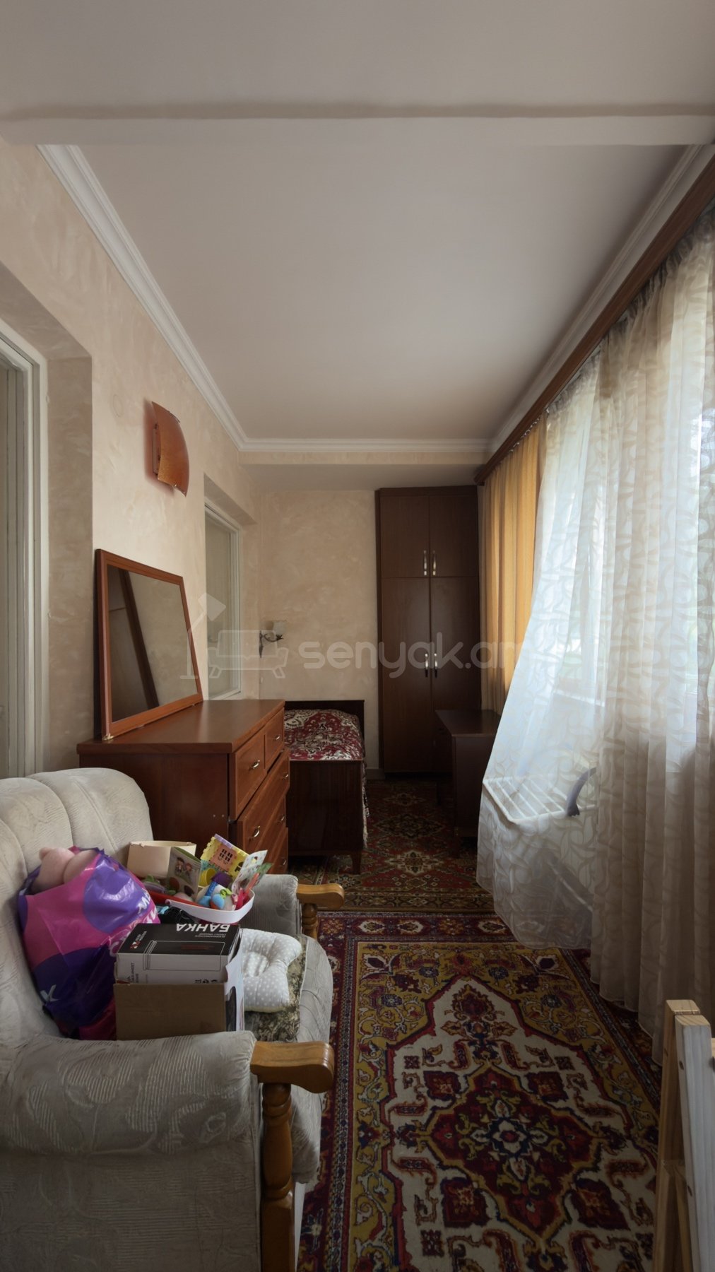 3 Սենյականոց Բնակարան Քարե Շենքում, 115քմ, 1/5 հարկ, Նորմալ Վիճակում