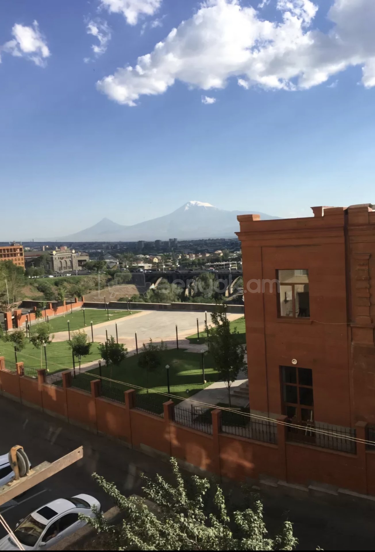 2 Սենյականոց Բնակարան, 77քմ, 2/10 հարկ, Պետական Վիճակում