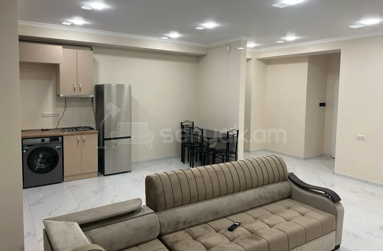 2 Սենյականոց Բնակարան Քարե Շենքում, 78քմ, 1/1 հարկ, Նորմալ Վիճակում, Կահավորված