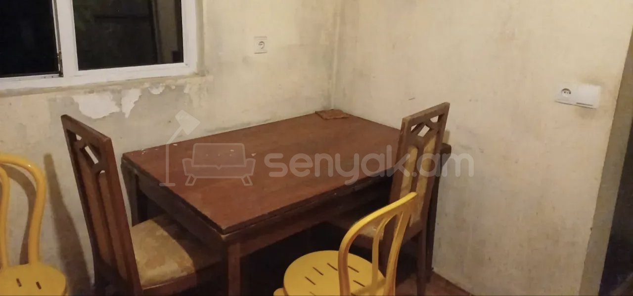2 Սենյականոց Բնակարան Քարե Շենքում, 56քմ, 1/1 հարկ, Նորմալ Վիճակում, Կահավորված