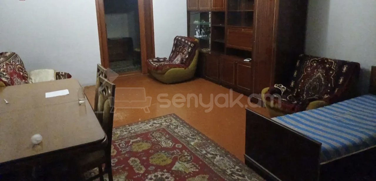 2 Սենյականոց Բնակարան Քարե Շենքում, 56քմ, 1/1 հարկ, Նորմալ Վիճակում, Կահավորված