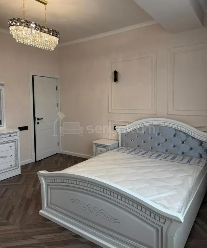 4 Սենյականոց Բնակարան Նորակառույցում, 105քմ, 4/16 հարկ, Դիզայներական Վերանորոգված, Կահավորված, Արևկող