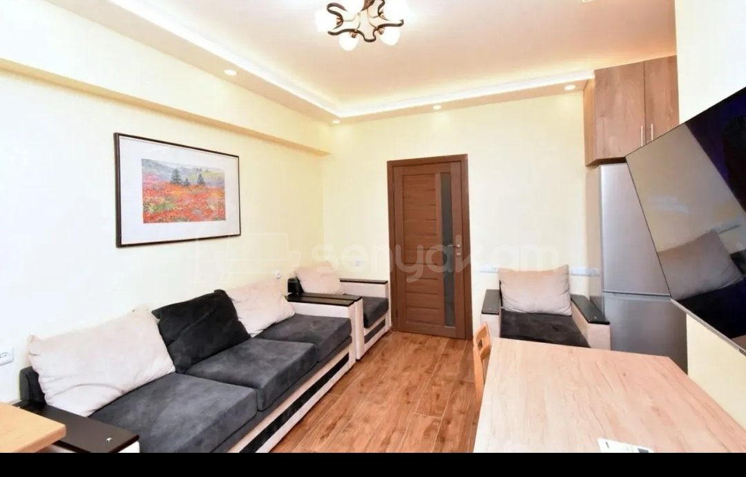 2 Սենյականոց Բնակարան Քարե Շենքում, 40քմ, 2/8 հարկ, Կապիտալ Վերանորոգված, Կահավորված
