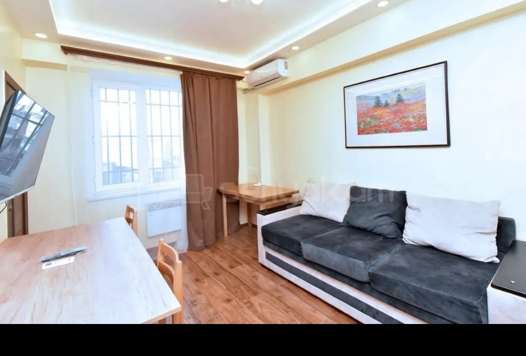 2 Սենյականոց Բնակարան Քարե Շենքում, 40քմ, 2/8 հարկ, Կապիտալ Վերանորոգված, Կահավորված