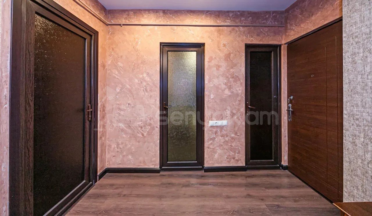 2 Սենյականոց Բնակարան, 40քմ, 7/9 հարկ, Կապիտալ Վերանորոգված