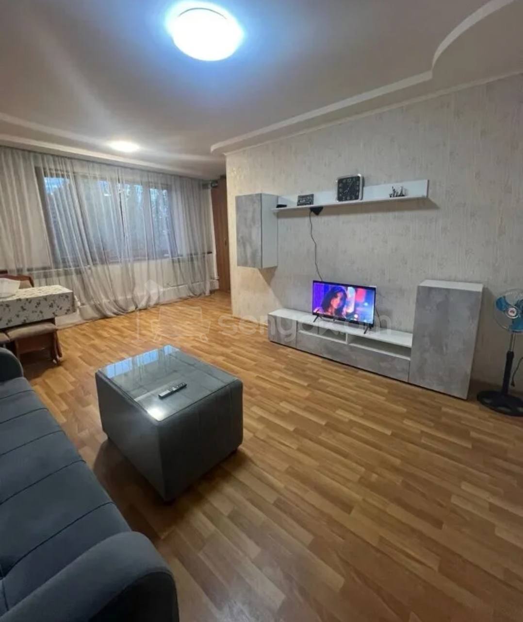 2 Սենյականոց Բնակարան Քարե Շենքում, 51քմ, 5/5 հարկ, Կոսմետիկ Վերանորոգված, Կահավորված