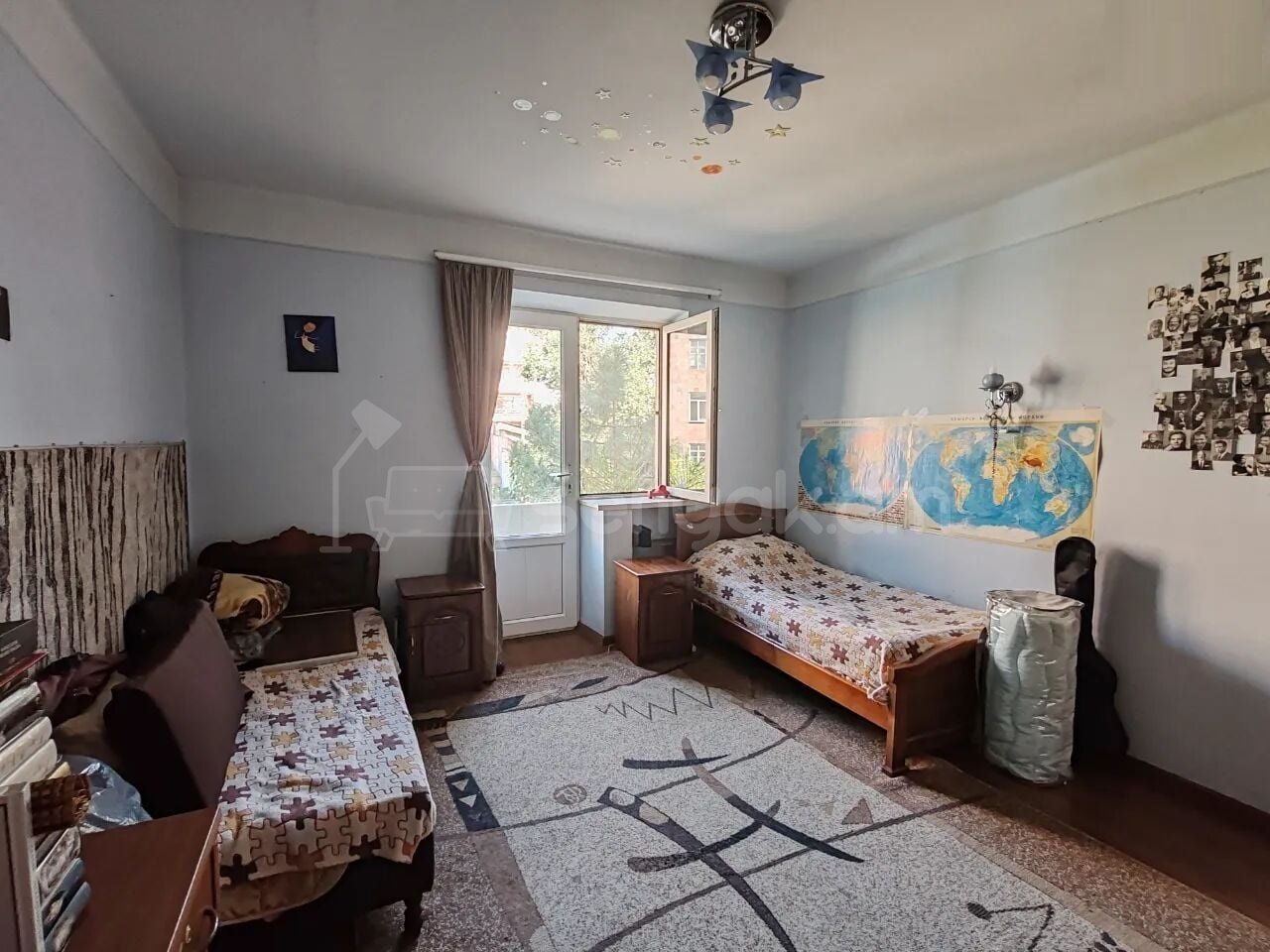 3 Սենյականոց Բնակարան Քարե Շենքում, 72քմ, 4/5 հարկ, Նորմալ Վիճակում