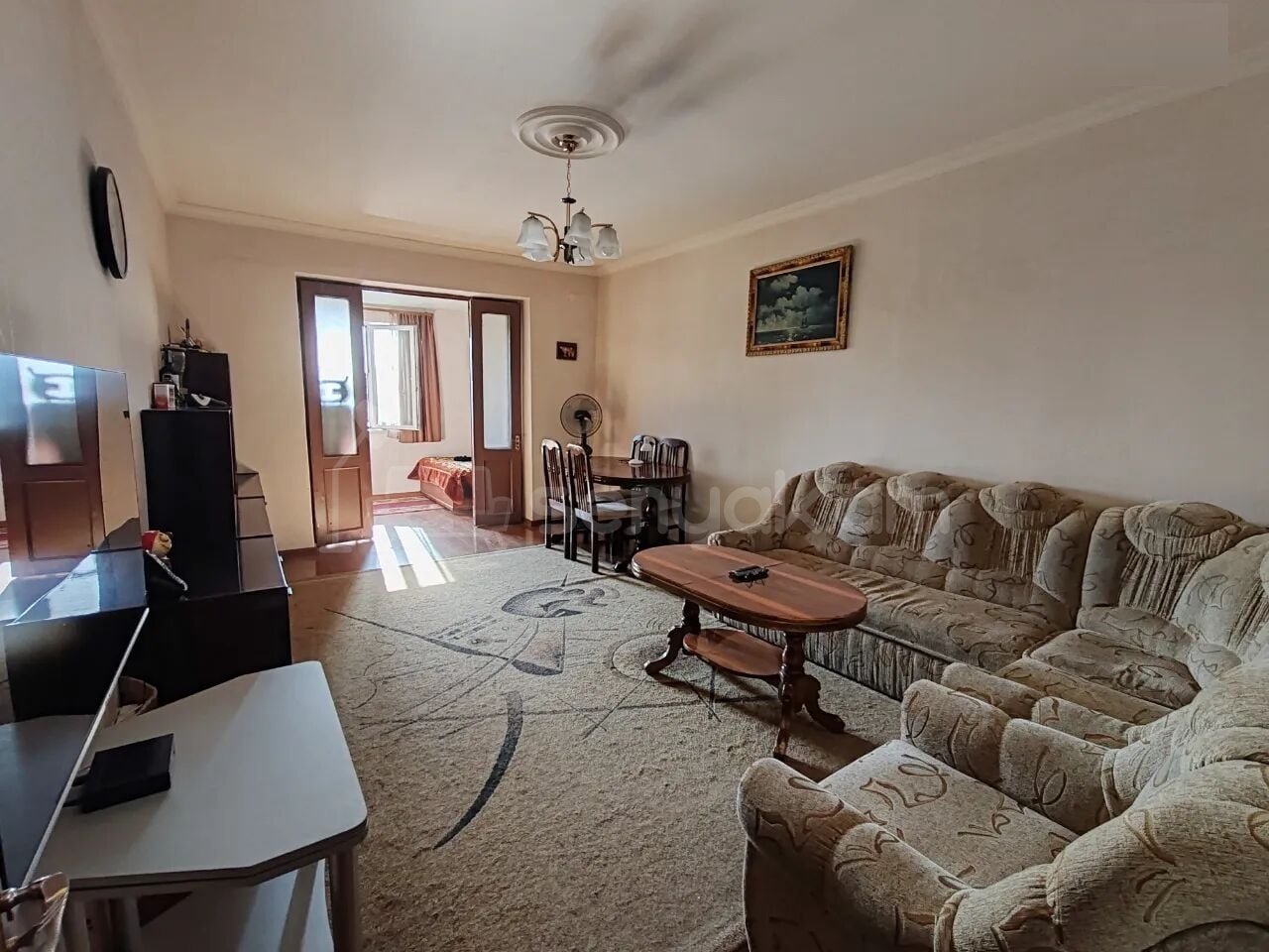 3 Սենյականոց Բնակարան Քարե Շենքում, 72քմ, 4/5 հարկ, Նորմալ Վիճակում