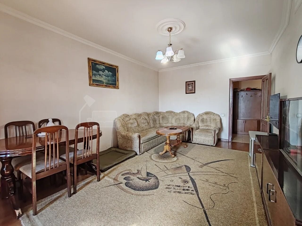 3 Սենյականոց Բնակարան Քարե Շենքում, 72քմ, 4/5 հարկ, Նորմալ Վիճակում