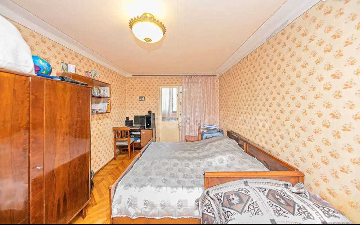 3 Սենյականոց Բնակարան Քարե Շենքում, 103քմ, 2/5 հարկ, Կոսմետիկ Վերանորոգված