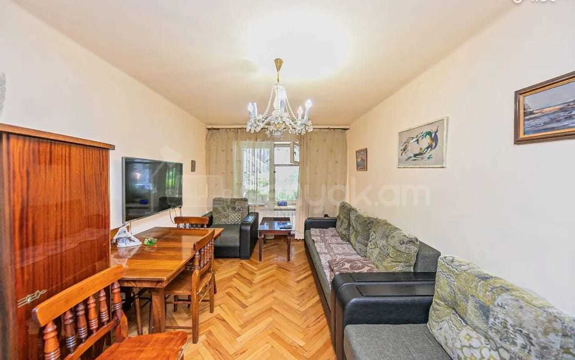 3 Սենյականոց Բնակարան Քարե Շենքում, 103քմ, 2/5 հարկ, Կոսմետիկ Վերանորոգված