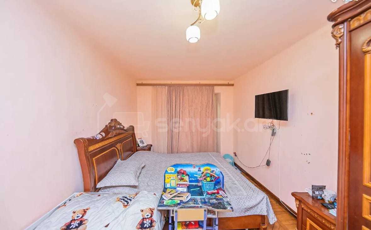3 Սենյականոց Բնակարան Քարե Շենքում, 103քմ, 2/5 հարկ, Կոսմետիկ Վերանորոգված