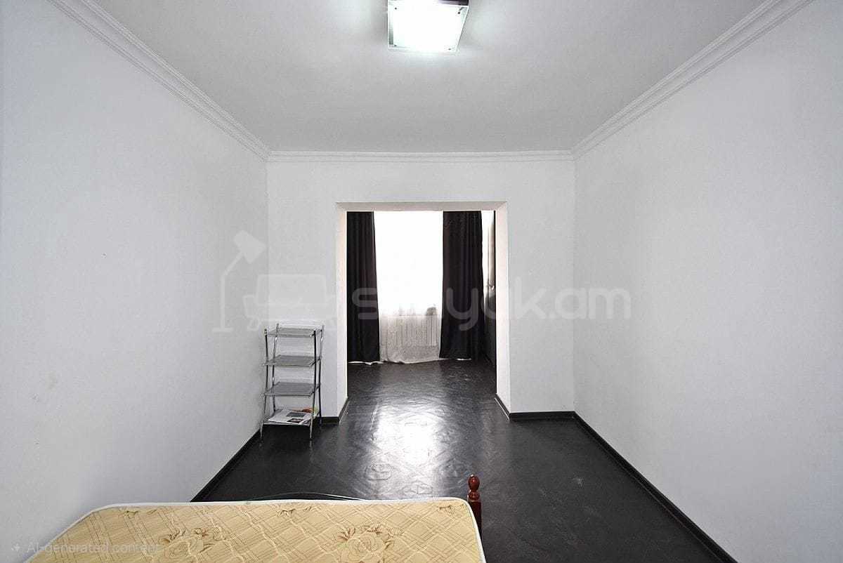 3 Սենյականոց Բնակարան Քարե Շենքում, 105քմ, 5/5 հարկ, Կապիտալ Վերանորոգված