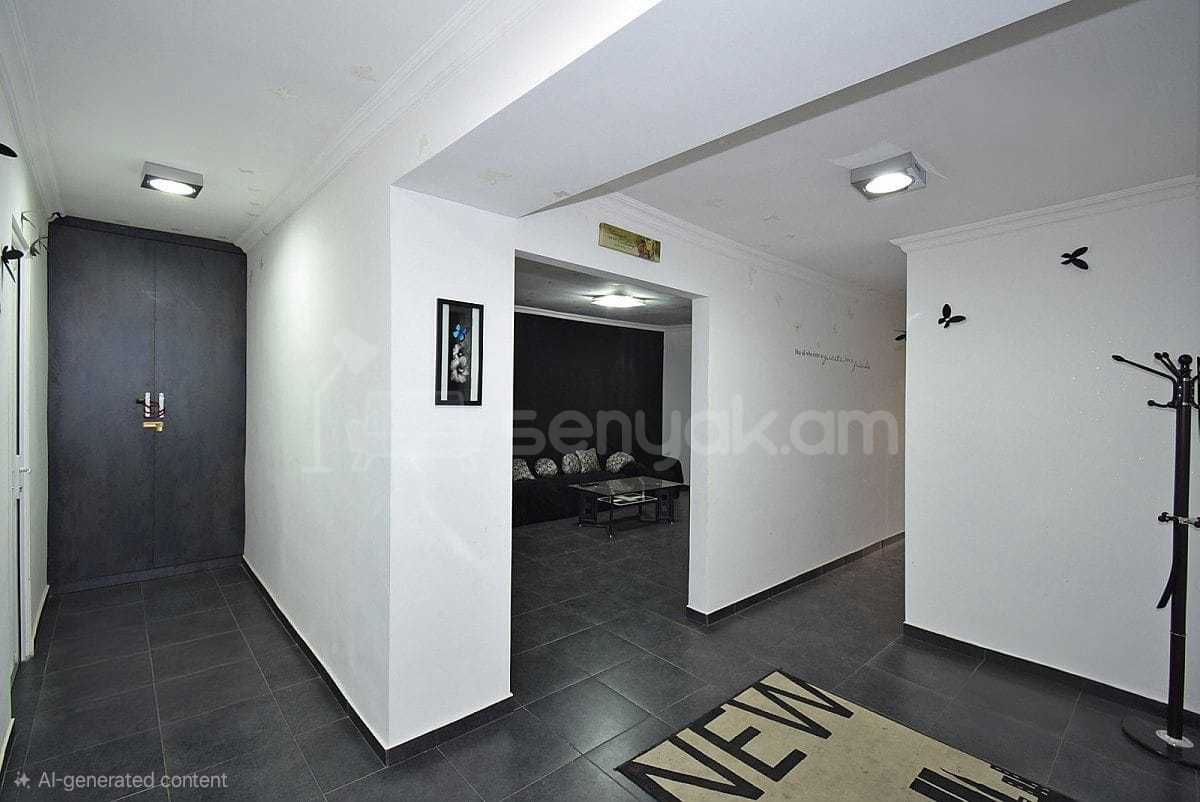 3 Սենյականոց Բնակարան Քարե Շենքում, 105քմ, 5/5 հարկ, Կապիտալ Վերանորոգված