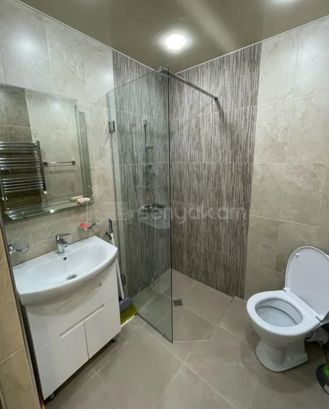 2 Սենյականոց Բնակարան Նորակառույցում, 40քմ, 2/13 հարկ, Կապիտալ Վերանորոգված, Կահավորված, Արևկող