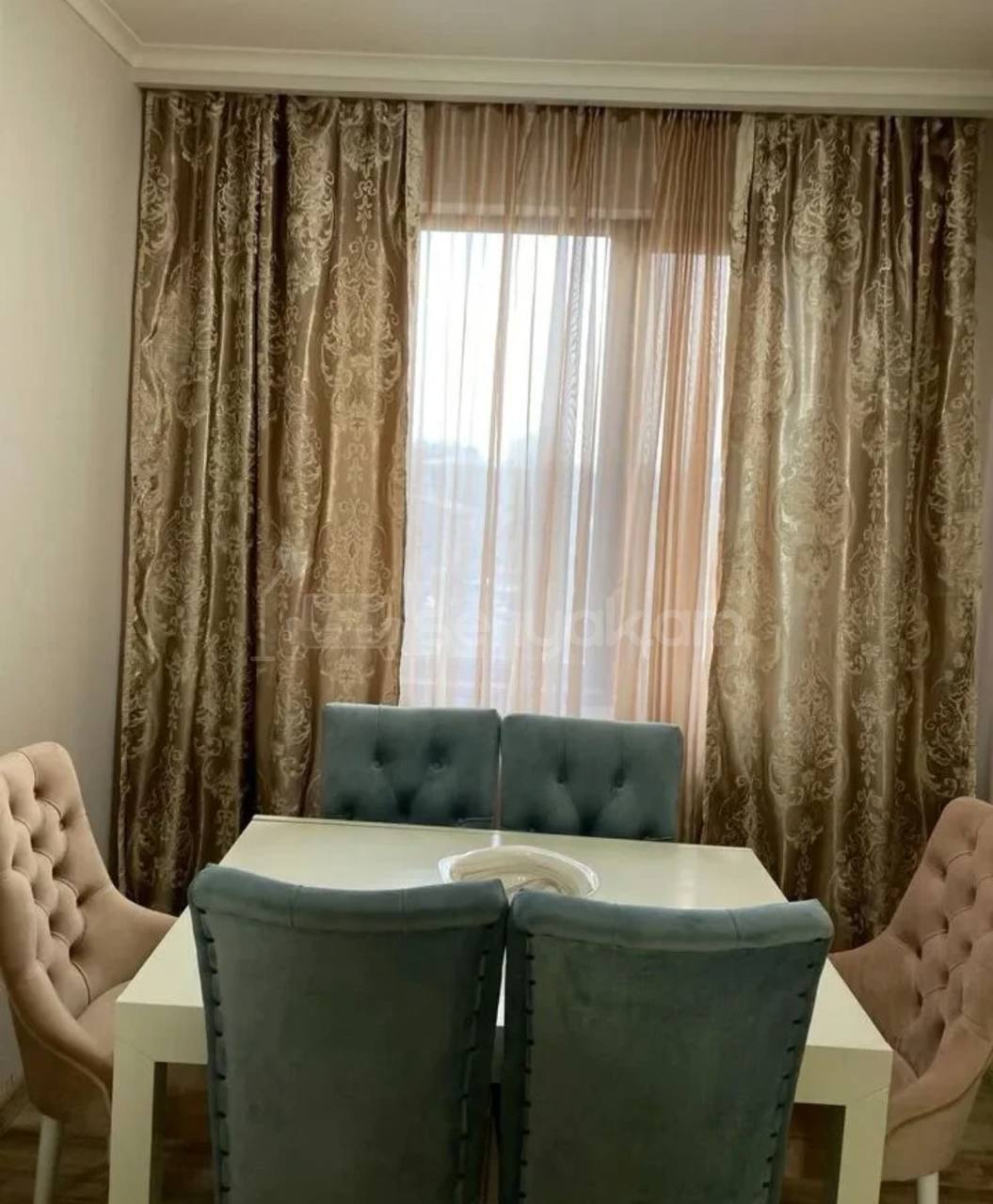 3 Սենյականոց Բնակարան Քարե Շենքում, 72քմ, 4/4 հարկ, Կապիտալ Վերանորոգված