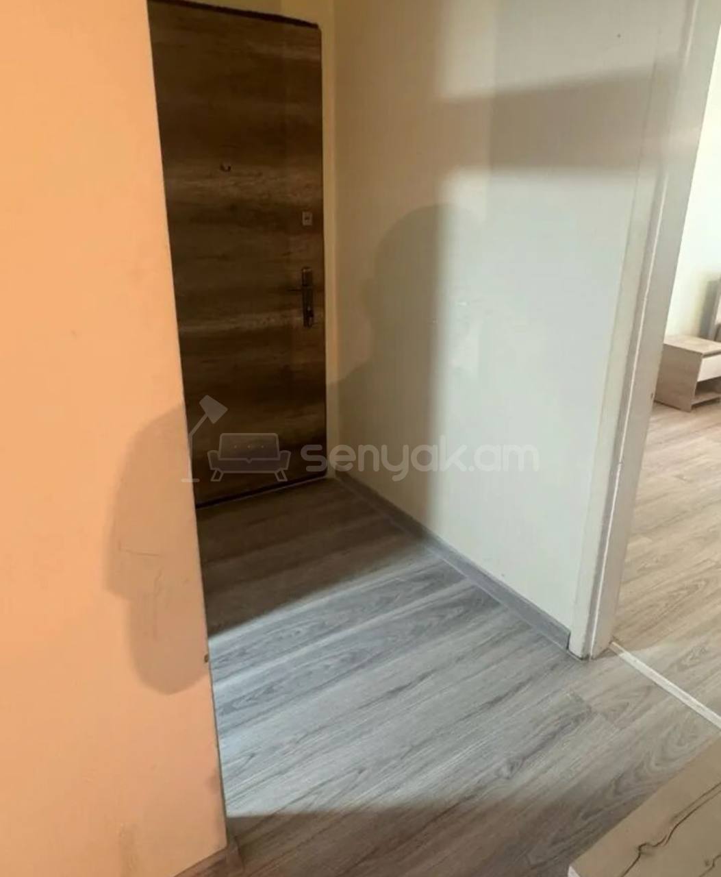 2 Սենյականոց Բնակարան Քարե Շենքում, 50քմ, 3/5 հարկ, Կապիտալ Վերանորոգված, Կահավորված