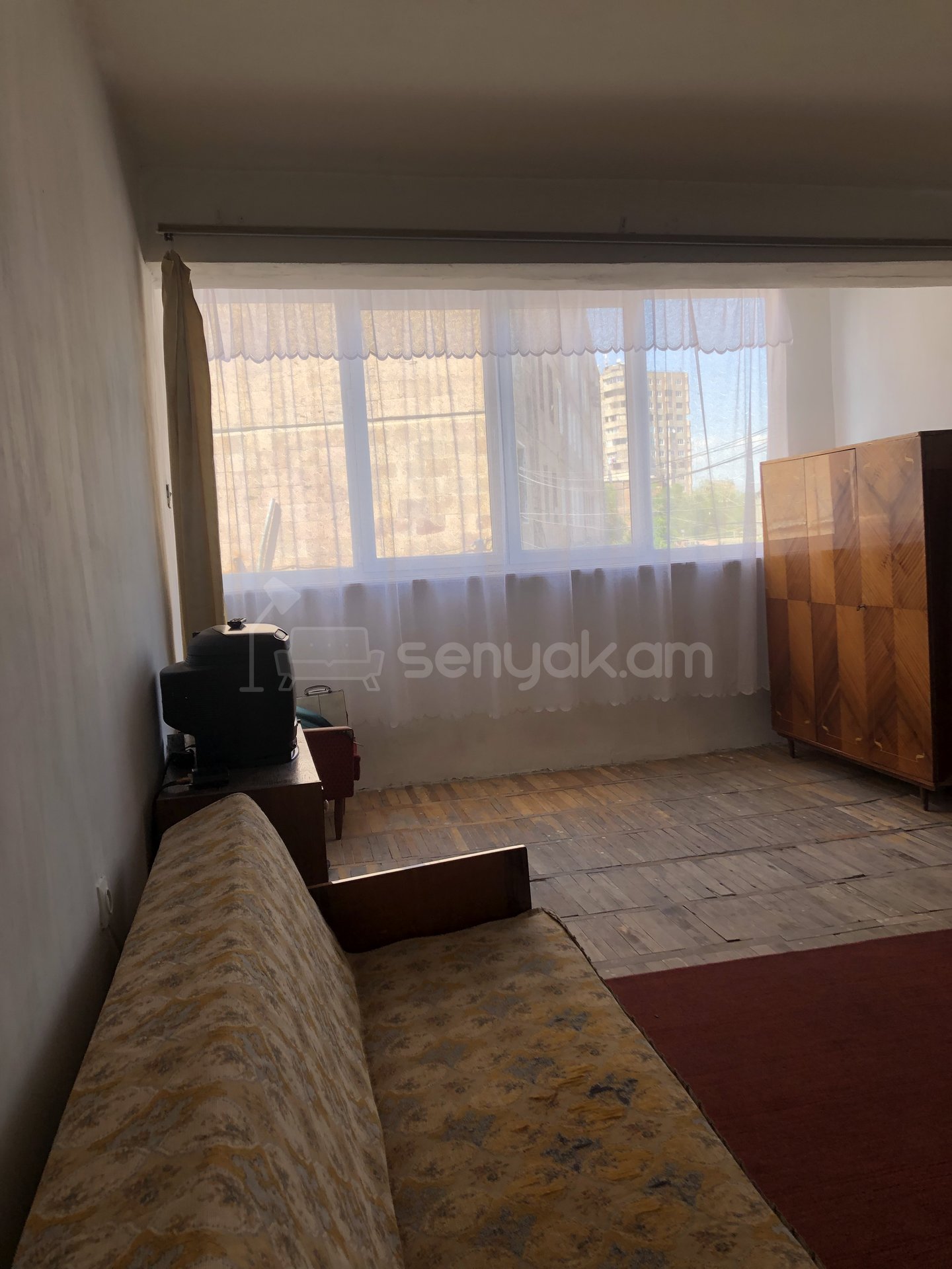 1 Սենյականոց Բնակարան Քարե Շենքում, 50քմ, 2/5 հարկ, Կոսմետիկ Վերանորոգված