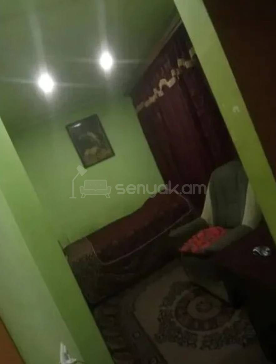 2 Սենյականոց Բնակարան Քարե Շենքում, 60քմ, 3/3 հարկ, Կապիտալ Վերանորոգված