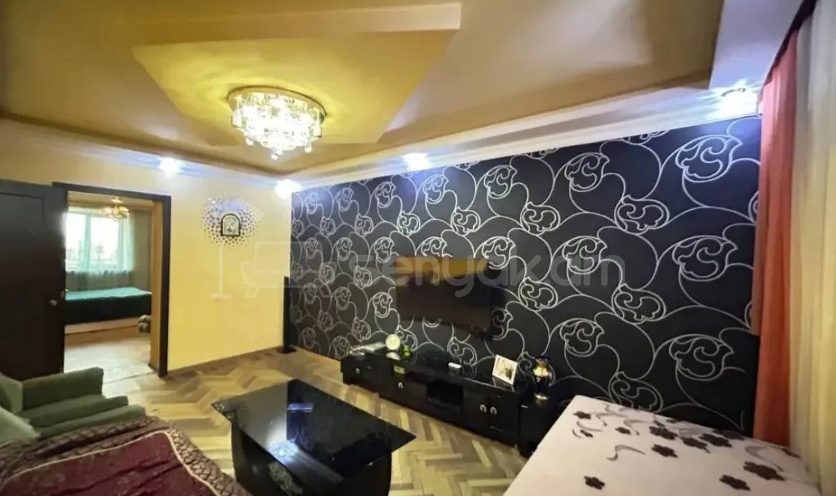 2 Սենյականոց Բնակարան Քարե Շենքում, 60քմ, 3/3 հարկ, Կապիտալ Վերանորոգված