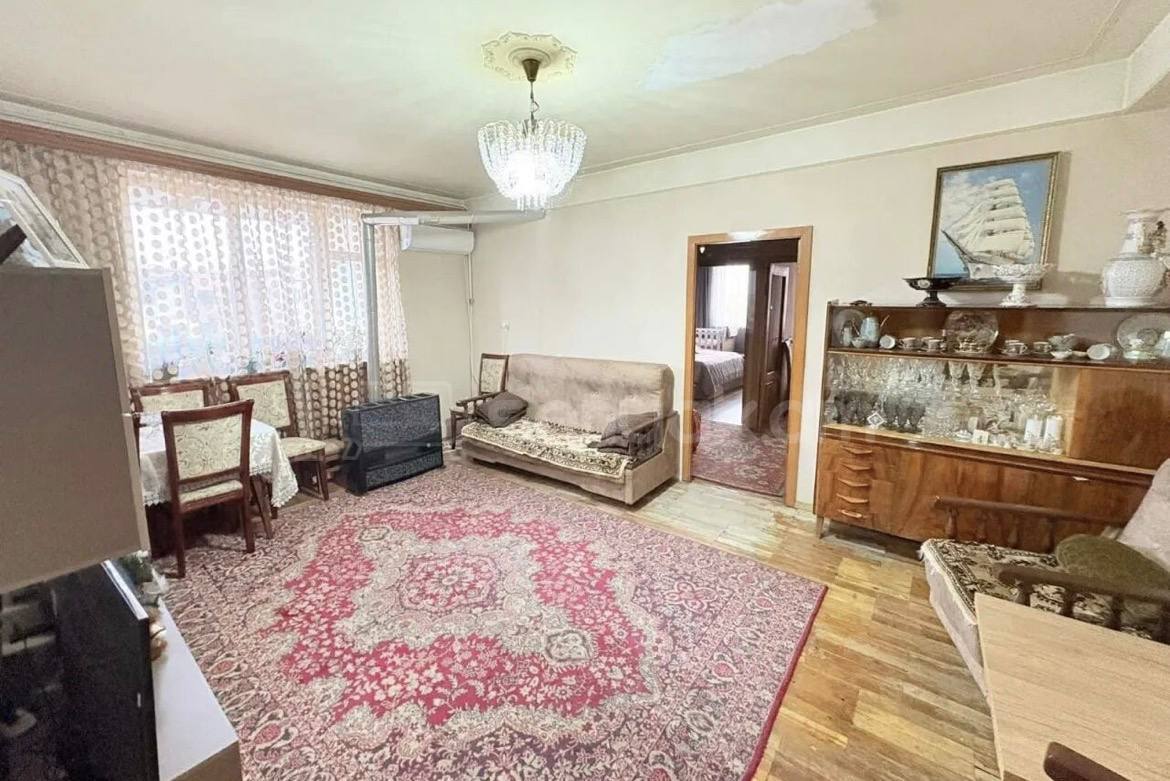 4 Սենյականոց Բնակարան Քարե Շենքում, 83քմ, 5/5 հարկ, Կոսմետիկ Վերանորոգված