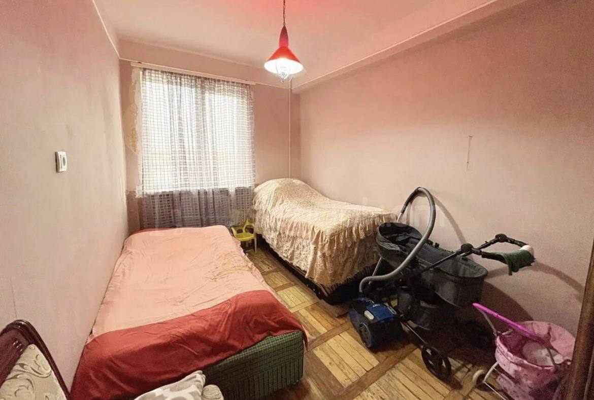 4 Սենյականոց Բնակարան Քարե Շենքում, 83քմ, 5/5 հարկ, Կոսմետիկ Վերանորոգված