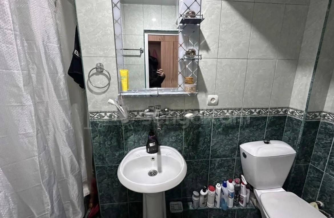 2 Սենյականոց Բնակարան Քարե Շենքում, 40քմ, 4/5 հարկ, Կոսմետիկ Վերանորոգված