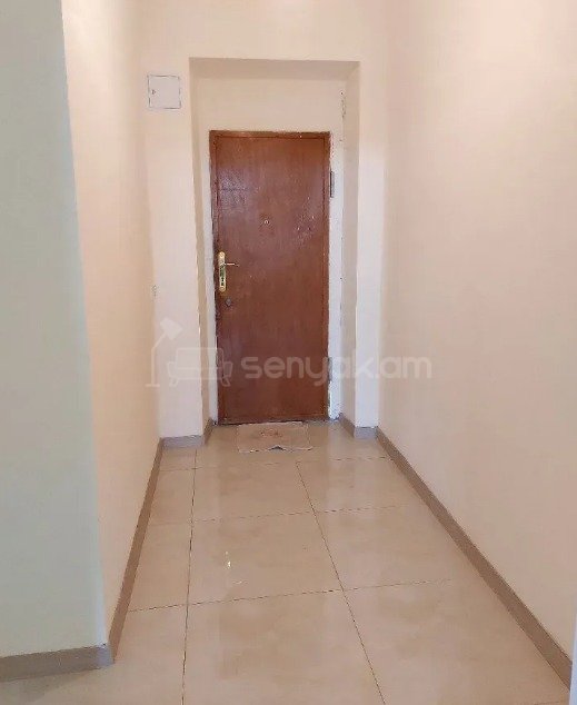 2 Սենյականոց Բնակարան Քարե Շենքում, 55քմ, 4/4 հարկ, Նորմալ Վիճակում