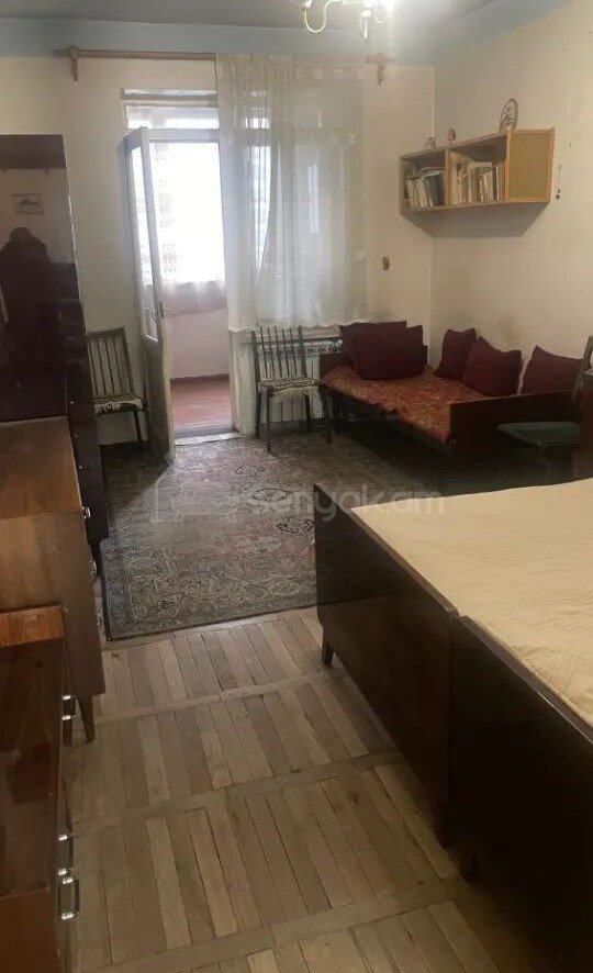 2 Սենյականոց Բնակարան Քարե Շենքում, 56քմ, 5/5 հարկ, Պետական Վիճակում