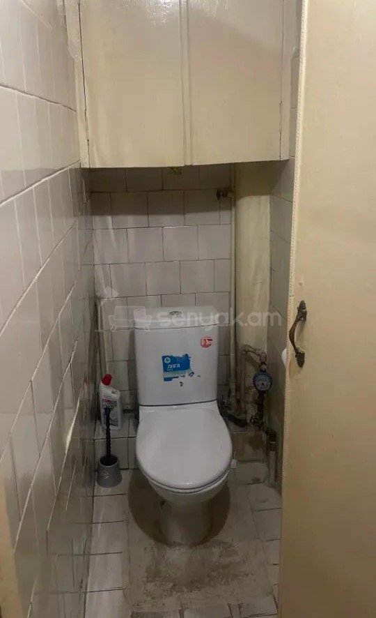 2 Սենյականոց Բնակարան Քարե Շենքում, 56քմ, 5/5 հարկ, Պետական Վիճակում