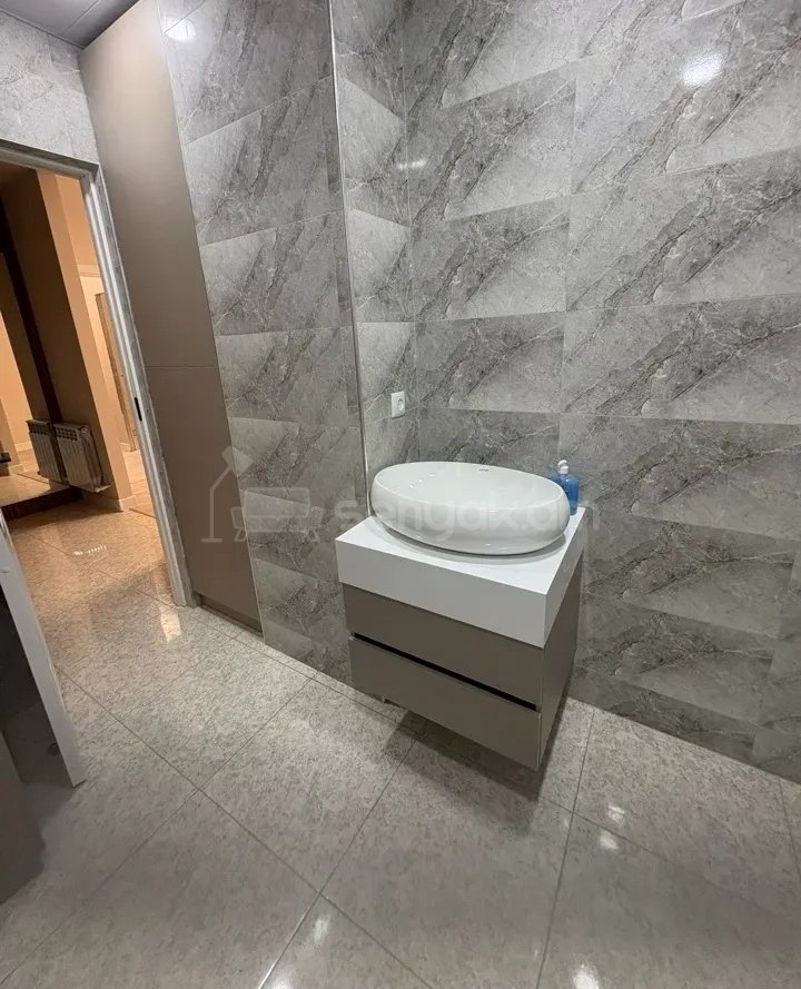 3 Սենյականոց Բնակարան, 58քմ, 3/12 հարկ, Կապիտալ Վերանորոգված