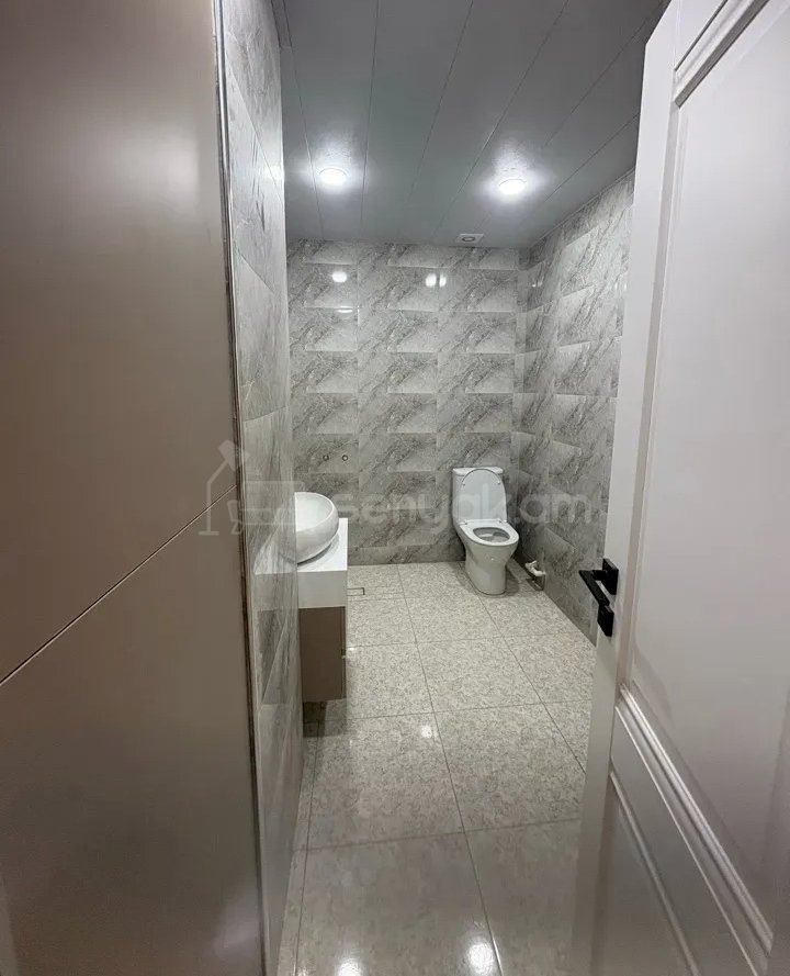 3 Սենյականոց Բնակարան, 58քմ, 3/12 հարկ, Կապիտալ Վերանորոգված