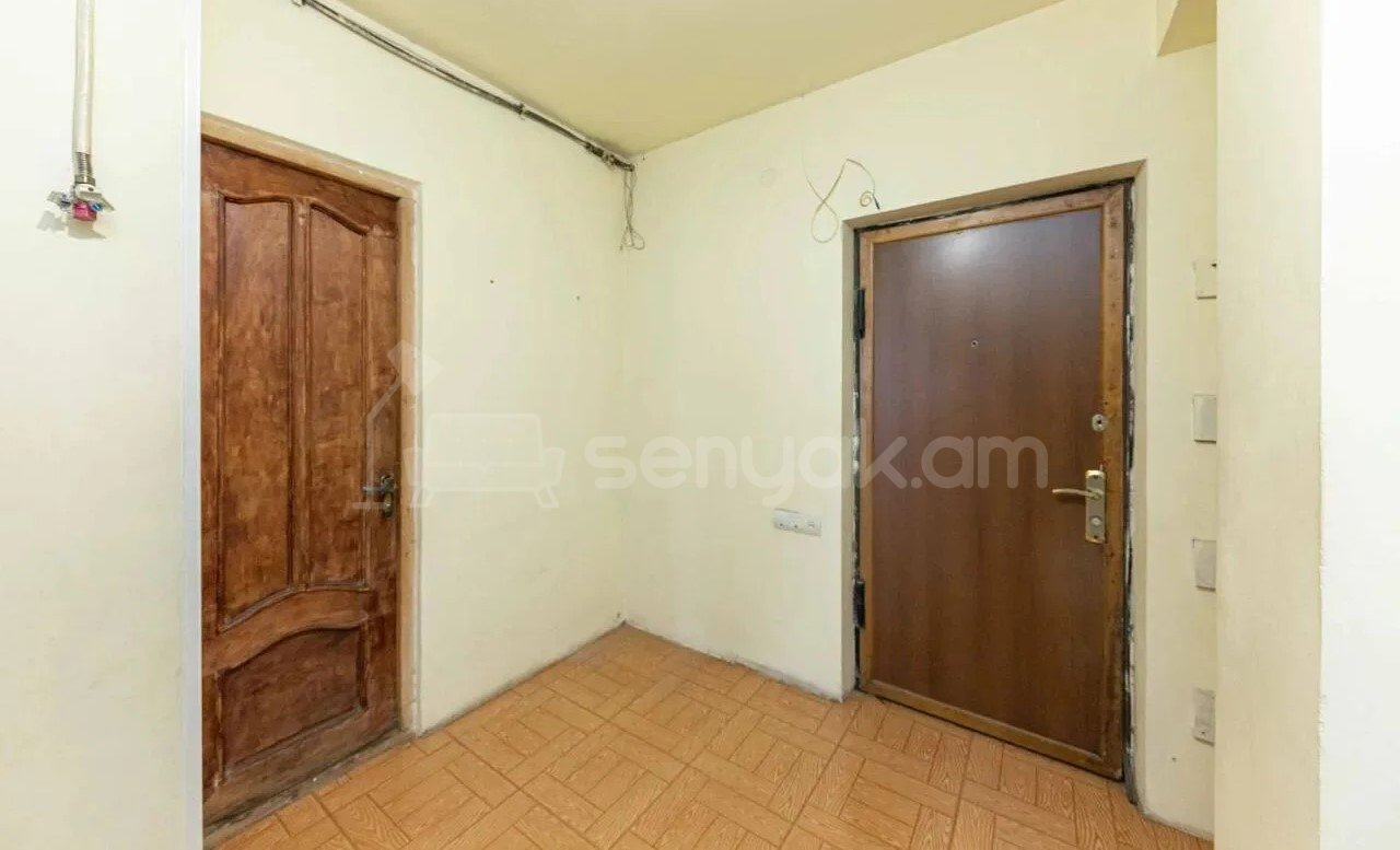 1 Սենյականոց Բնակարան, 43քմ, 9/9 հարկ, Նորմալ Վիճակում