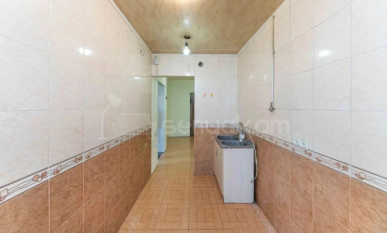 1 Սենյականոց Բնակարան, 43քմ, 9/9 հարկ, Նորմալ Վիճակում