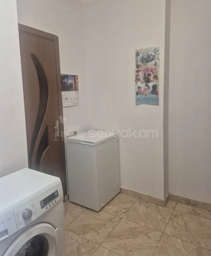 1 Սենյականոց Բնակարան, 41քմ, 8/9 հարկ, Կոսմետիկ Վերանորոգված