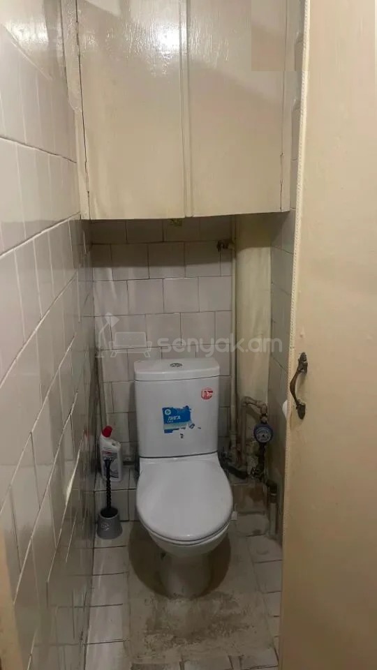 2 Սենյականոց Բնակարան Քարե Շենքում, 56քմ, 5/5 հարկ, Պետական Վիճակում