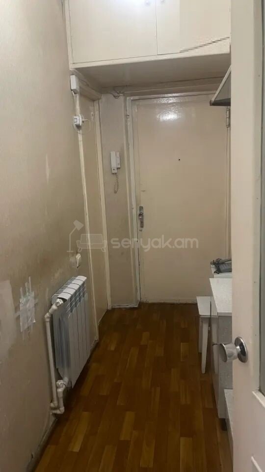 2 Սենյականոց Բնակարան Քարե Շենքում, 56քմ, 5/5 հարկ, Պետական Վիճակում