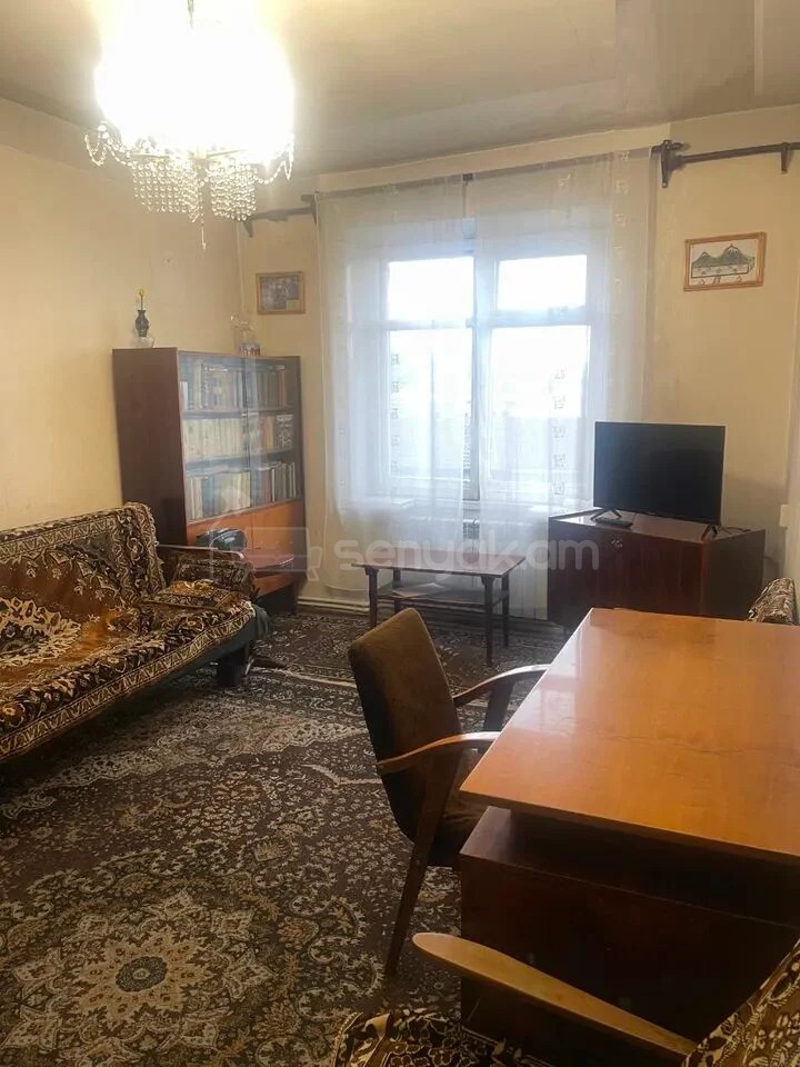 2 Սենյականոց Բնակարան Քարե Շենքում, 56քմ, 5/5 հարկ, Պետական Վիճակում