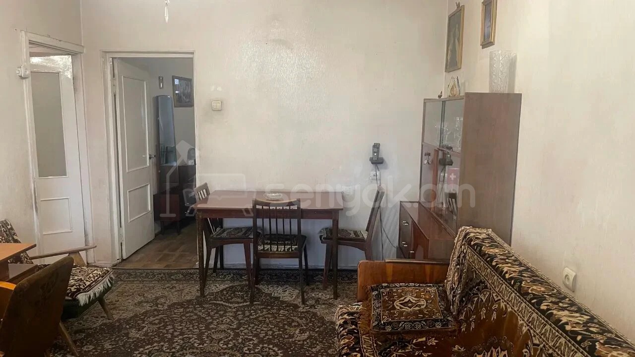 2 Սենյականոց Բնակարան Քարե Շենքում, 56քմ, 5/5 հարկ, Պետական Վիճակում