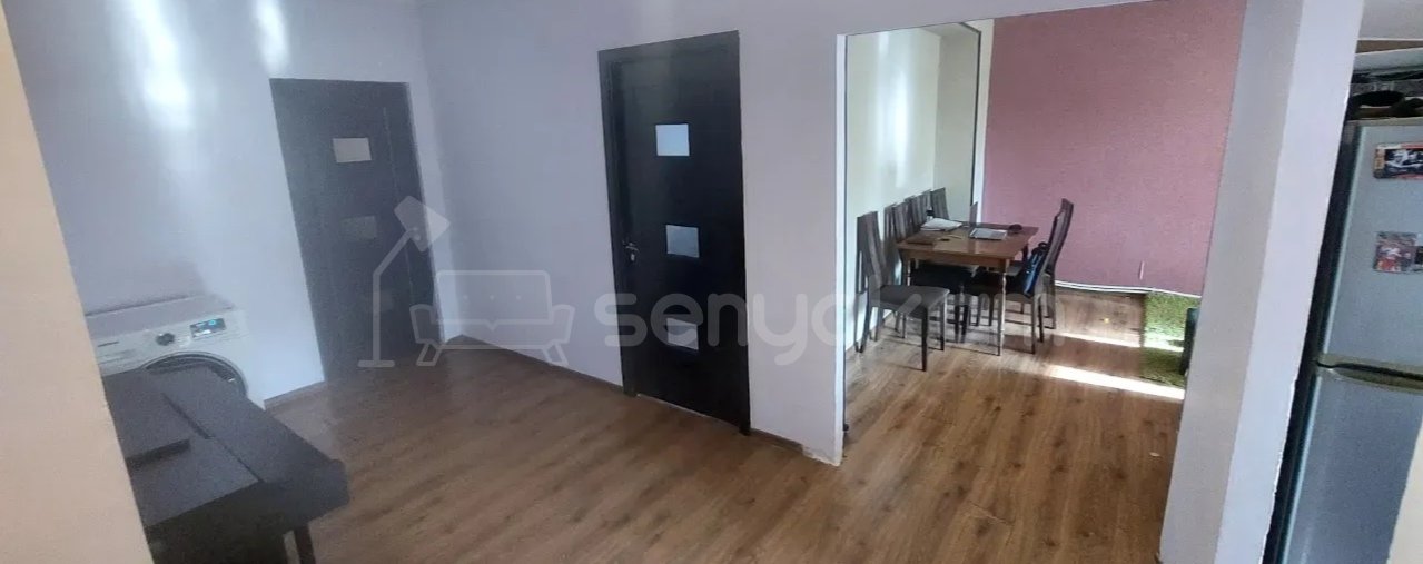 4 Սենյականոց Բնակարան, 90քմ, 4/9 հարկ, Նորմալ Վիճակում, Կահավորված