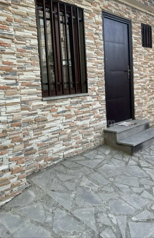 1 Սենյականոց Բնակարան Քարե Շենքում, 45քմ, 1/1 հարկ, Կապիտալ Վերանորոգված, Կահավորված, Արևկող