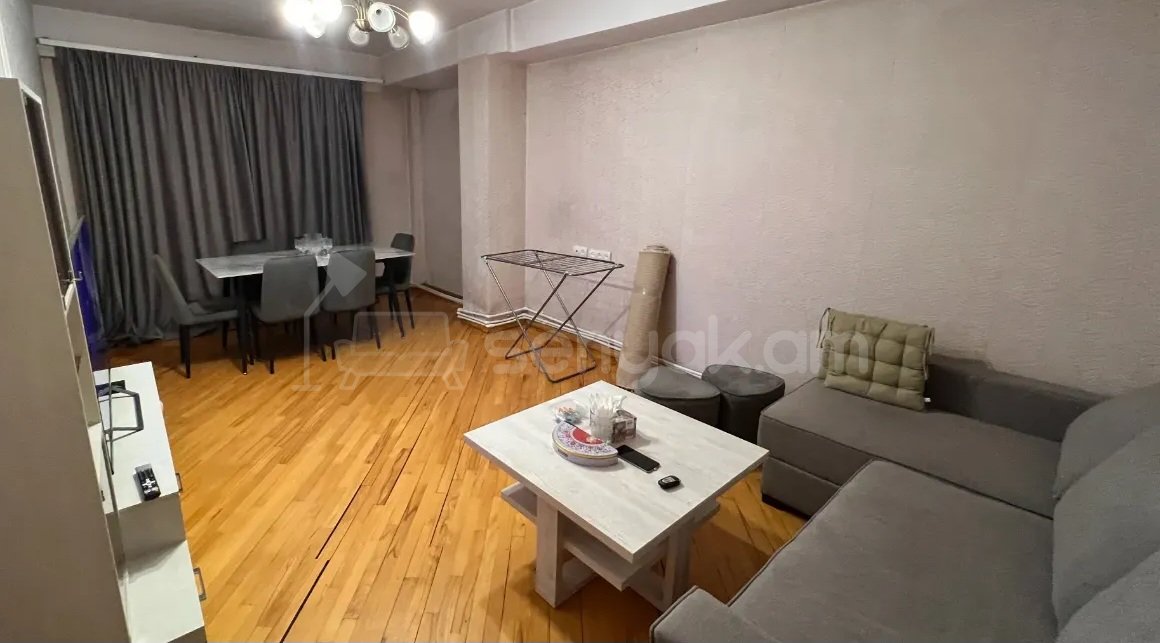 2 Սենյականոց Բնակարան, 60քմ, 5/9 հարկ, Նորմալ Վիճակում